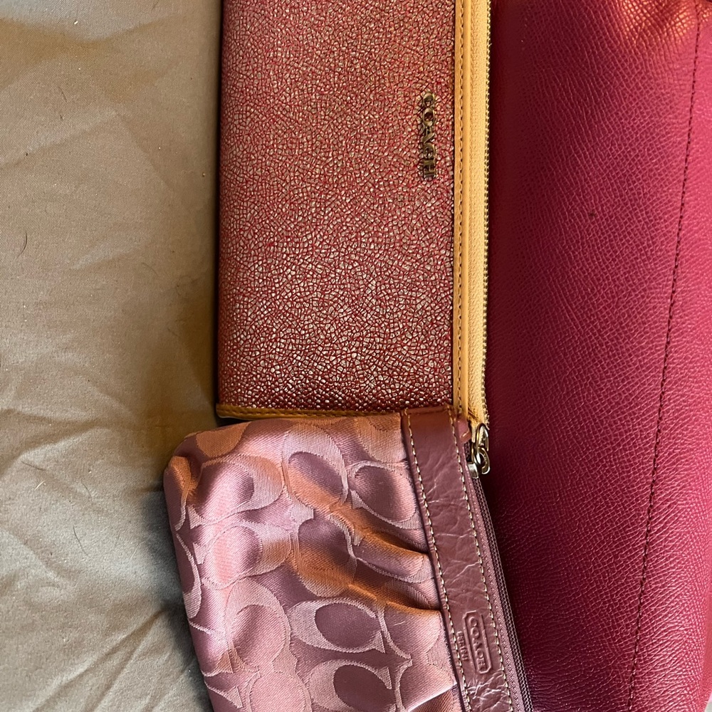 Pink Coach Tote - Picture 5 of 7